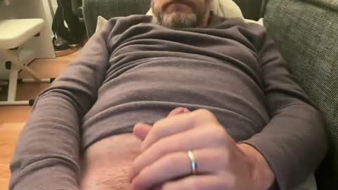 Snapshot of mryum75 chatting on January 8, 3:19 am mryum75 online show from January 8, 3:19 am