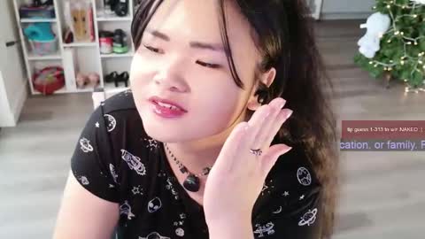 R o r i  SnapChat heyroriv2 wednesday - sunday Noon oclock mountain - 5pm mountain online show from November 21, 7:45 pm