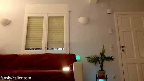 Your M online show from November 14, 4:53 pm