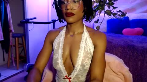 CocoSage online show from November 20, 8:13 am