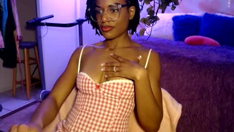 CocoSage online show from December 4, 11:59 pm