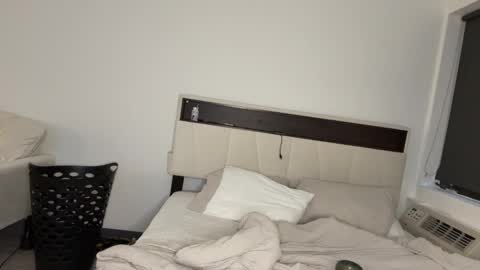 mskitty000 online show from December 19, 10:05 pm