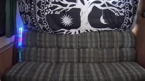 Mallow online show from December 6, 9:07 pm