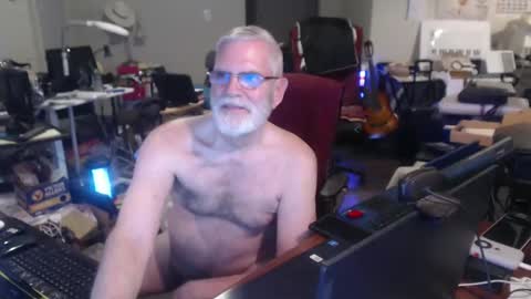 Snapshot of mt2much chatting on October 28, 4:57 am mt2much online show from October 28, 4:57 am