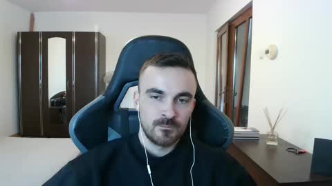 Victor online show from March 3, 3:30 pm