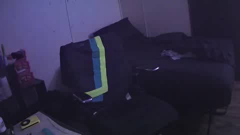 Muffdiver online show from April 4, 8:21 am