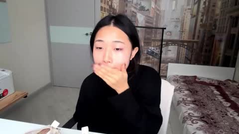 Mia online show from February 6, 10:12 pm