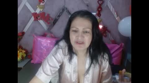 Snapshot of mulan_sexy01 chatting on February 18, 5:42 pm Mulan online show from February 18, 5:42 pm