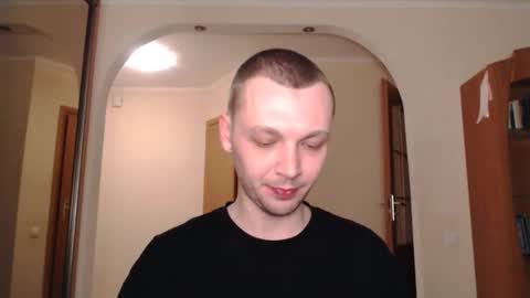 Erik online show from February 19, 2:01 am