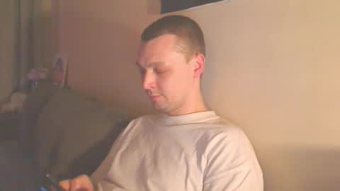 Erik online show from October 21, 1:00 am