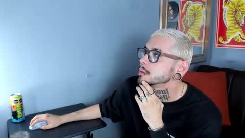 murdok  online show from February 24, 10:13 pm