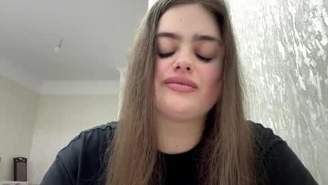 Hanna online show from March 3, 6:37 pm