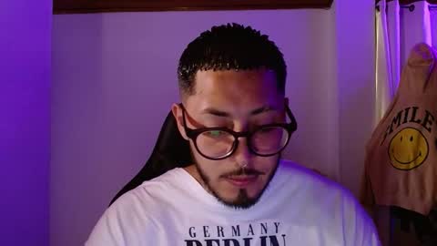 David Big online show from December 22, 7:20 pm