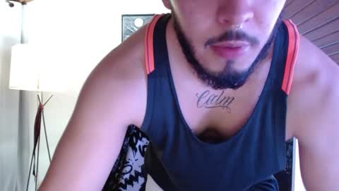 Snapshot of muscle_cock32 chatting on February 26, 9:44 am David Big online show from February 26, 9:44 am