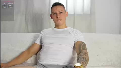 Snapshot of muscle_king_cum chatting on September 15, 2:29 pm muscle_king_cum online show from September 15, 2:29 pm