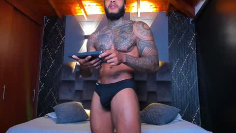 Snapshot of muscle_man19 chatting on January 16, 1:58 pm Nick online show from January 16, 1:58 pm