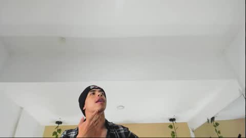 Snapshot of muscle_scott chatting on October 18, 12:20 pm muscle scott online show from October 18, 12:20 pm