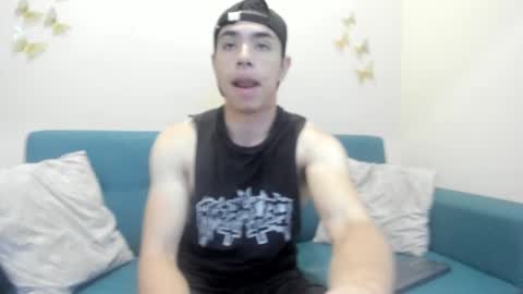 Snapshot of muscle_scott chatting on October 5, 12:13 pm muscle scott online show from October 5, 12:13 pm