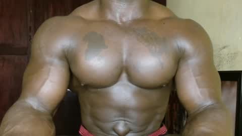 musclegod23 online show from March 21, 1:00 am