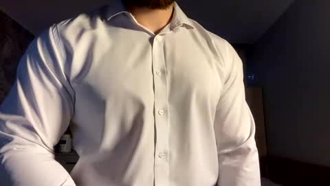 muscularjuggler online show from March 12, 5:16 pm