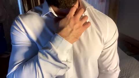 muscularjuggler online show from April 4, 3:35 am