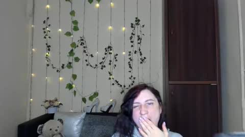 Jeneva online show from April 19, 6:10 pm