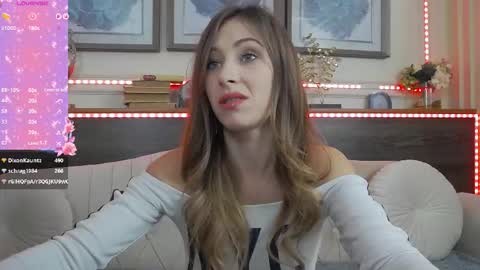 Luna  online show from November 26, 10:39 pm