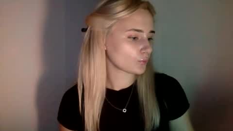 musescorner online show from November 17, 4:53 pm