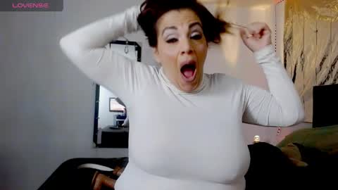 Mussa Hott online show from April 12, 1:09 am