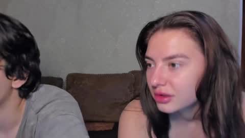 Snapshot of muuur_fam chatting on September 21, 6:56 pm HEY online show from September 21, 6:56 pm