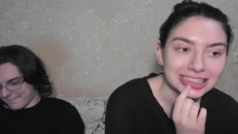 cute couple online show from April 14, 3:37 pm