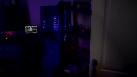 ghost mantis online show from June 5, 10:37 pm