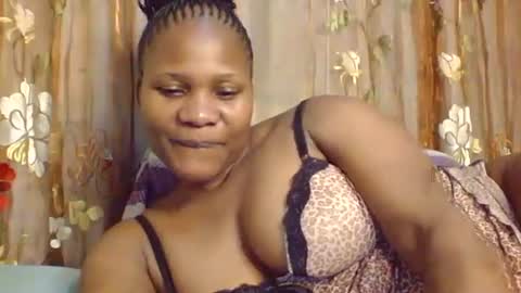 Snapshot of mwekas568403 chatting on February 2, 6:10 pm mwekas568403 online show from February 2, 6:10 pm