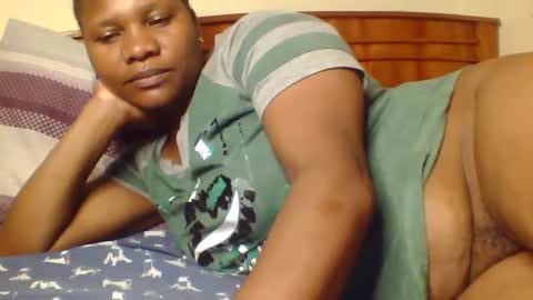 Snapshot of mwekas568403 chatting on February 26, 2:41 am mwekas568403 online show from February 26, 2:41 am