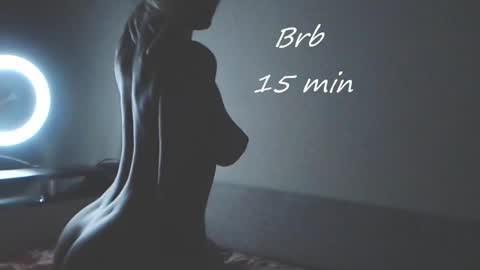 Hannah  welcome  online show from October 27, 1:33 pm