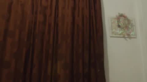 Snapshot of my_kind_of_love chatting on September 15, 6:04 am sara i know you love me xoxox online show from September 15, 6:04 am
