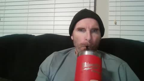 Snapshot of my_little_vienna_sausage chatting on December 29, 10:47 pm vienna online show from December 29, 10:47 pm