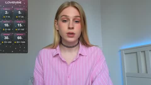 Snapshot of my_tenderness chatting on January 17, 10:11 am Dana online show from January 17, 10:11 am