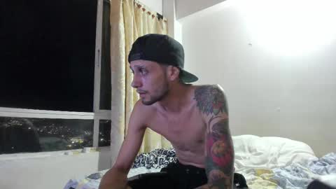 Snapshot of mybmx chatting on October 28, 3:07 am JUAN TORRES CREATURE online show from October 28, 3:07 am