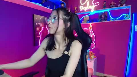 Milly Cute online show from March 14, 5:44 am