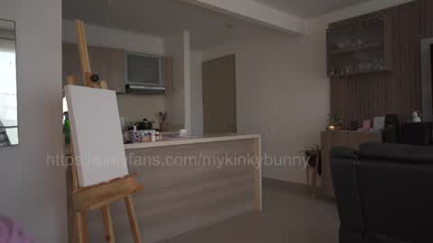 jacke BUNNY online show from April 29, 6:13 pm