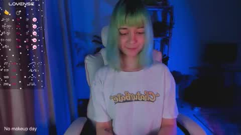 MylaFlores online show from January 18, 3:04 am