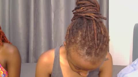 myline_ online show from April 1, 4:04 pm