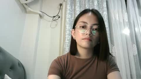 Lucie  online show from January 3, 1:13 pm