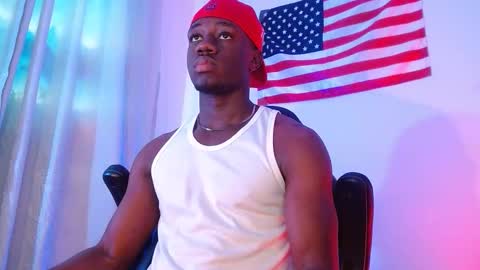 Mylo Wallace  online show from November 5, 7:16 pm