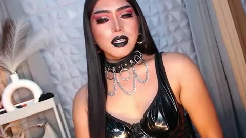 Snapshot of mysterious_diva chatting on September 25, 2:57 pm SUPPORT GODDESS TRISHA AND DONT FORGET TO FOLLOW ME online show from September 25, 2:57 pm