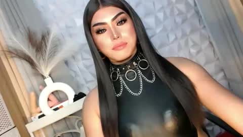 Snapshot of mysterious_diva chatting on September 29, 6:23 am SUPPORT GODDESS TRISHA AND DONT FORGET TO FOLLOW ME online show from September 29, 6:23 am