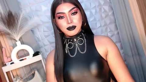 Snapshot of mysterious_diva chatting on September 24, 12:50 am SUPPORT GODDESS TRISHA AND DONT FORGET TO FOLLOW ME online show from September 24, 12:50 am