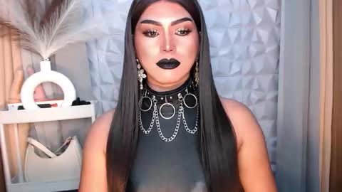 Snapshot of mysterious_diva chatting on October 2, 7:12 pm SUPPORT GODDESS TRISHA AND DONT FORGET TO FOLLOW ME online show from October 2, 7:12 pm