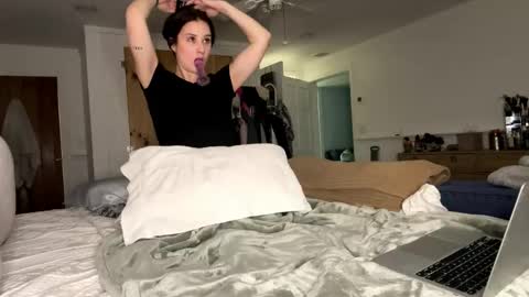 mysteriousmadam_ online show from March 4, 12:51 am